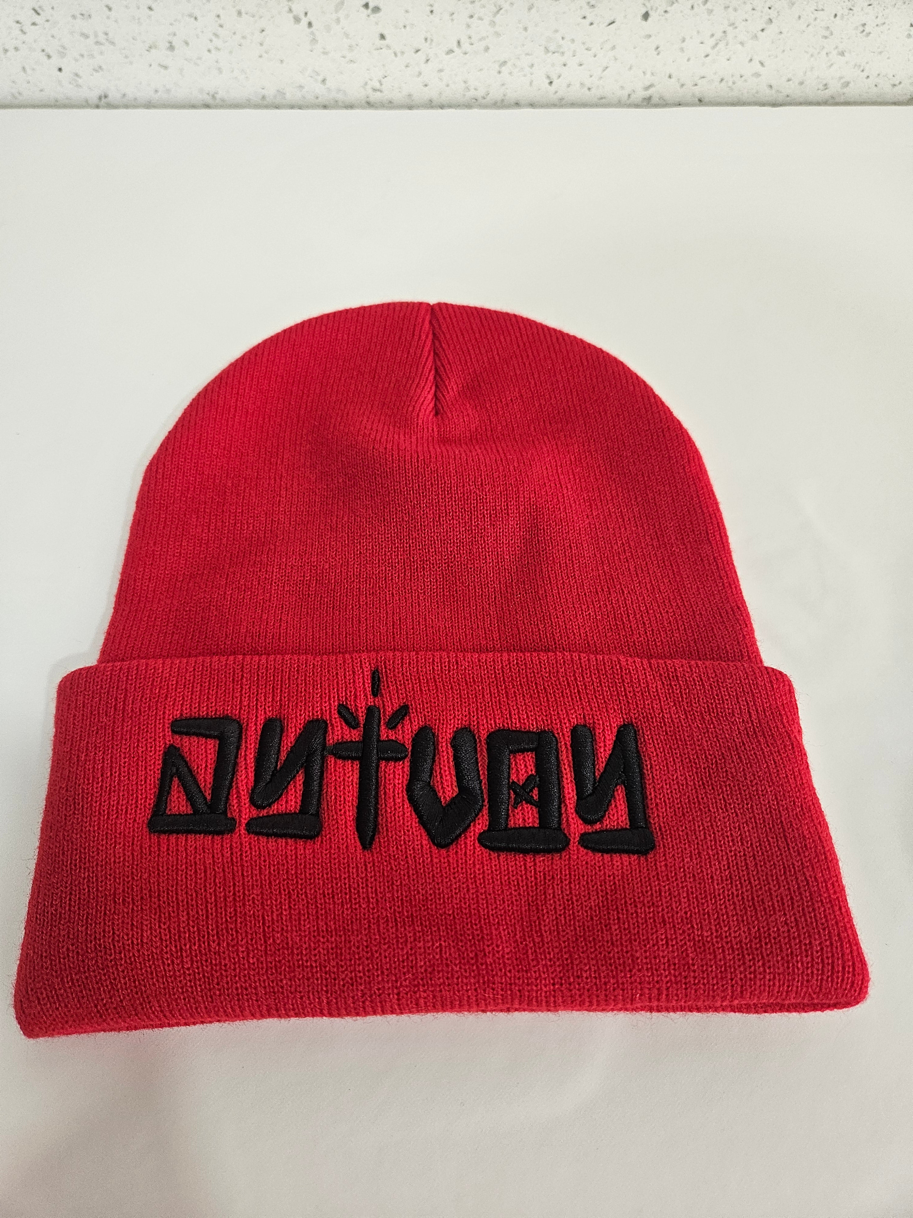 Red Aytvoy beanie