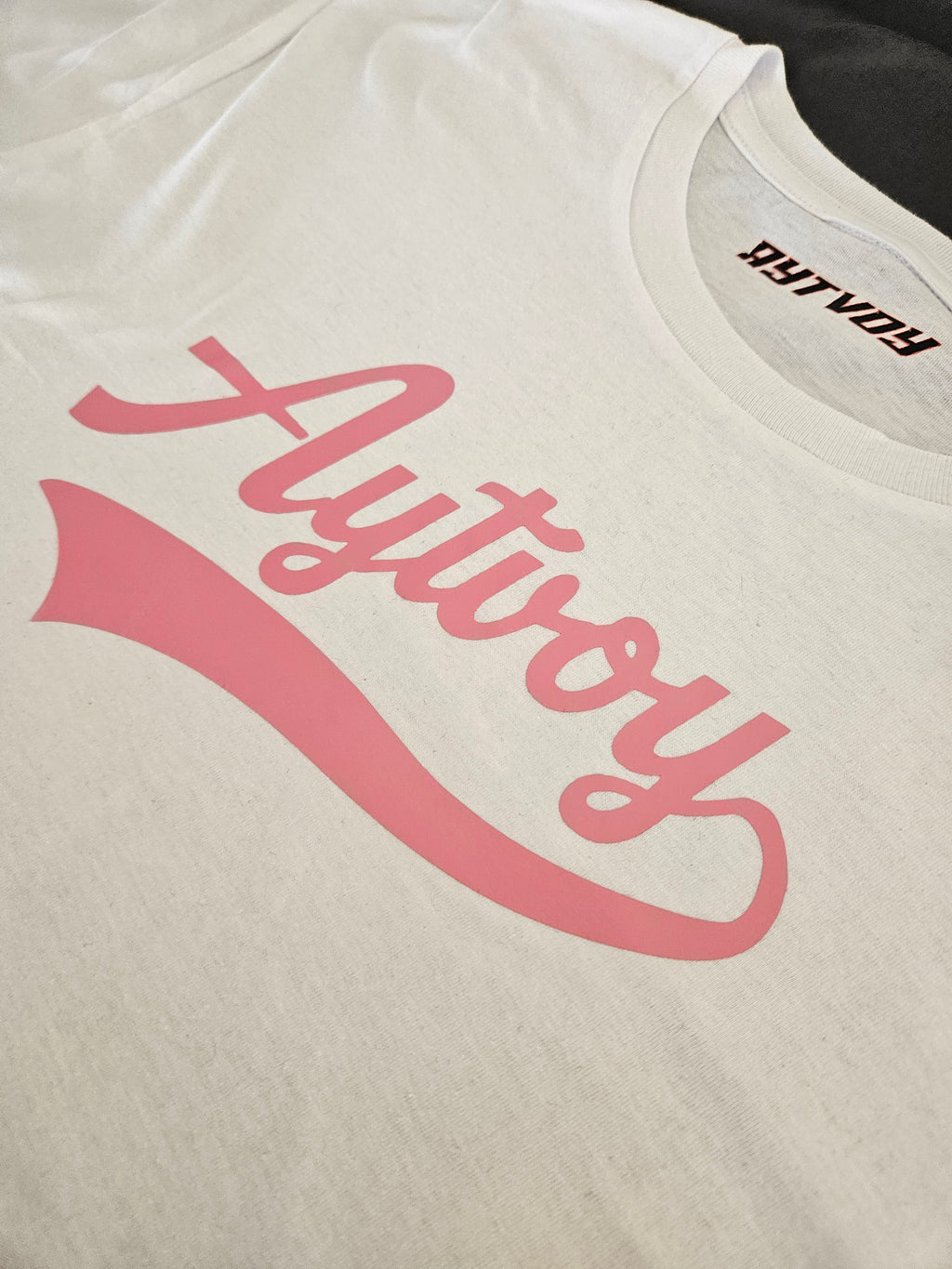 Pink Ayvoy