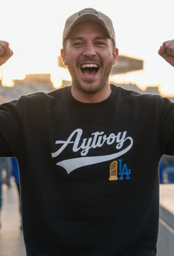 Aytvoy LA.. Last one size large
